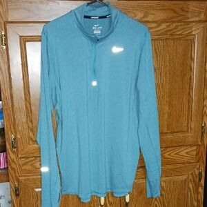 Nike Dri-FIT HalfZip-Up Pullover in Teal
